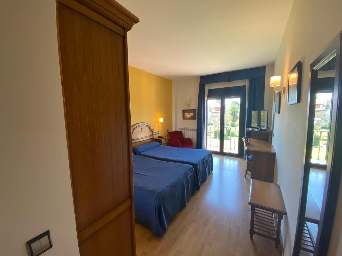 Hotel Cristina Noreña Esterno foto