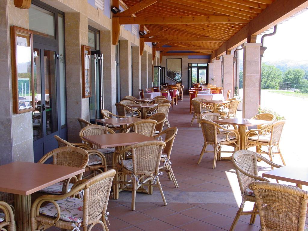 Hotel Cristina Noreña Esterno foto